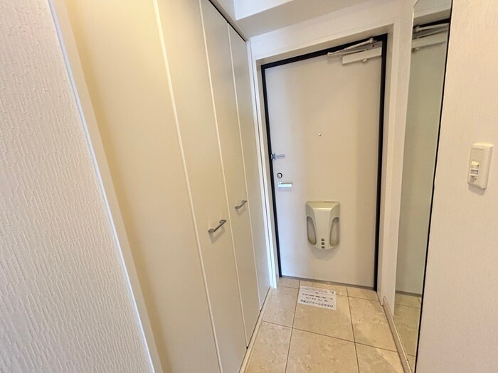 物件内観写真22　(玄関)