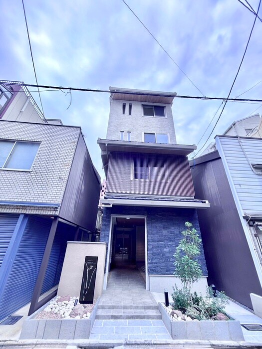 物件外観写真1　(外観写真)