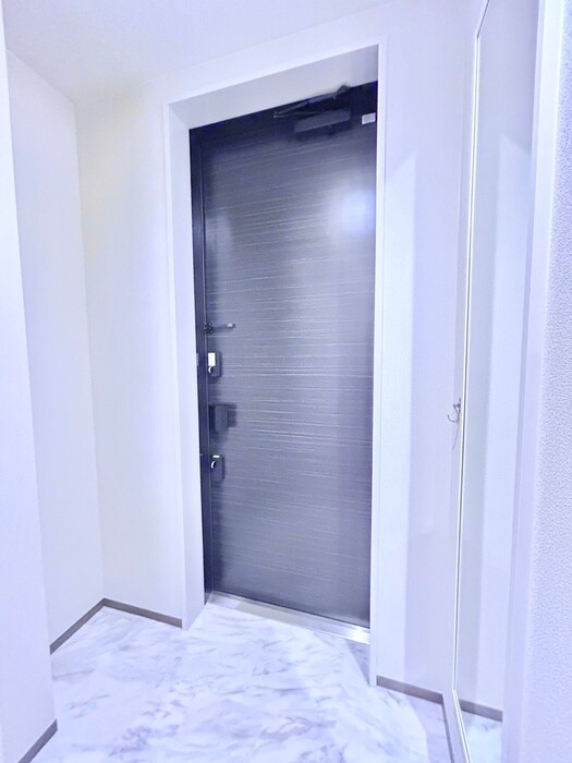 物件内観写真14　(玄関)