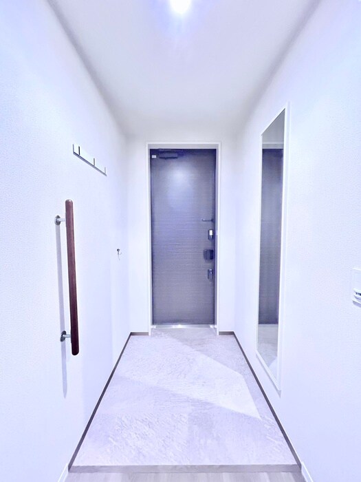 物件内観写真14　(玄関)