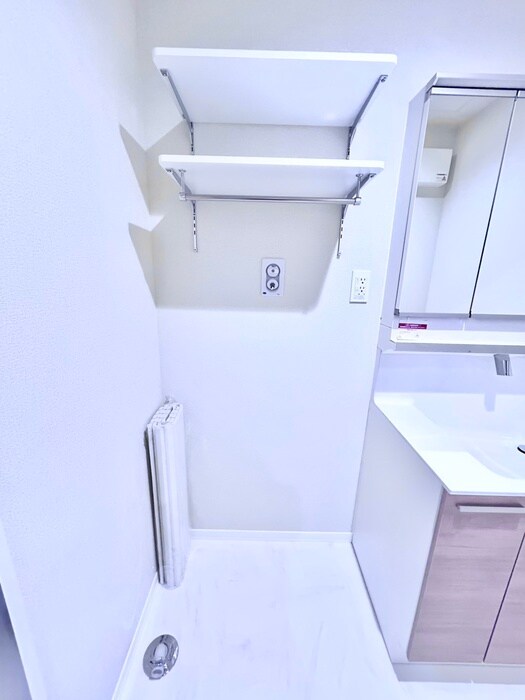 物件内観写真16　(洗濯機置場)