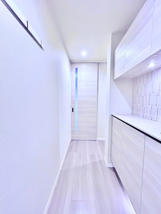 物件内観写真17　(廊下)