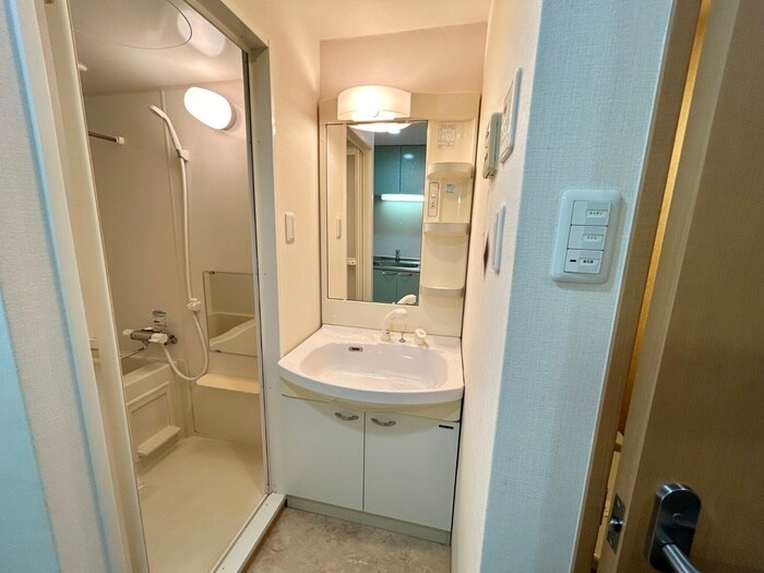 物件内観写真12　(洗面)