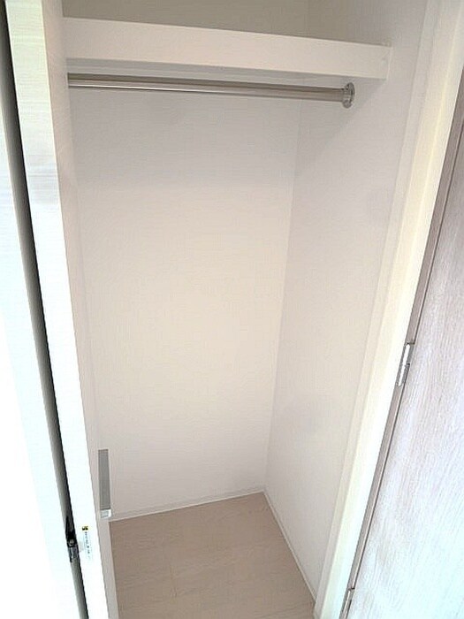 物件内観写真16　(収納)