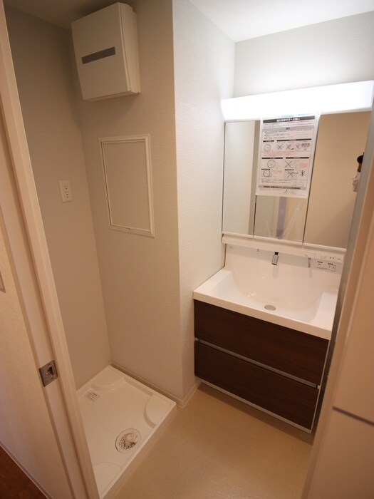 物件内観写真13　(洗面)