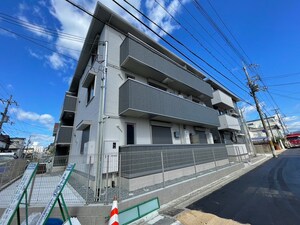 Ｄ－ＲＯＯＭ深草小久保町Ｂ外観写真