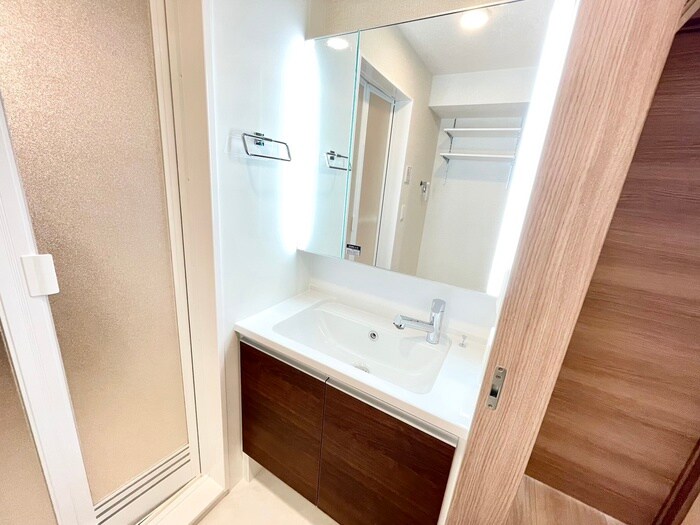 物件内観写真12　(洗面)