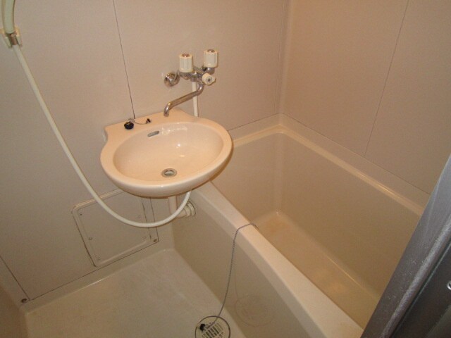 物件内観写真9　(バス／シャワールーム等)