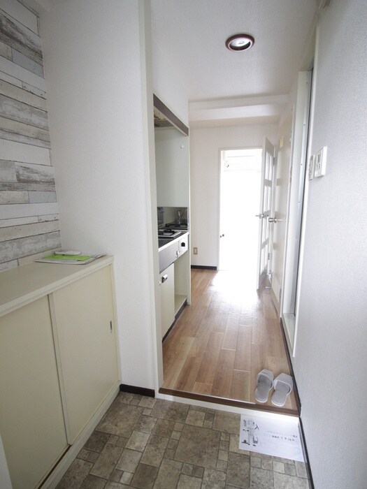 物件内観写真15　(玄関)