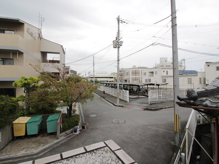 物件内観写真22　(室内からの展望)