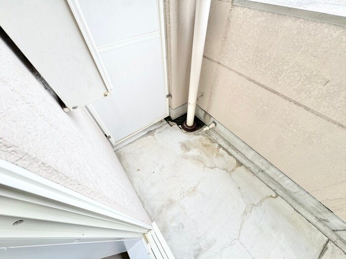 物件内観写真13　(洗濯機置場)