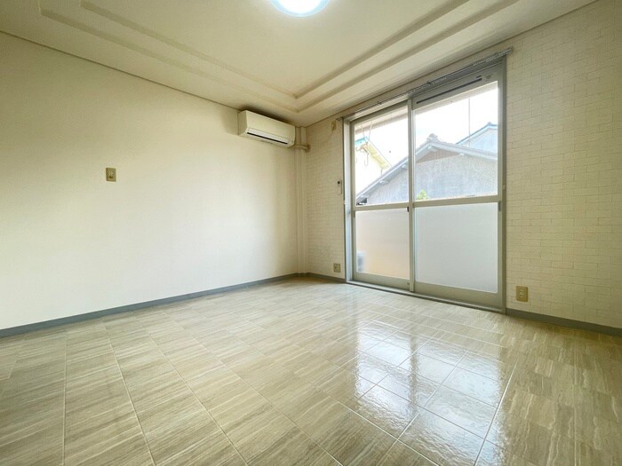 物件内観写真13　(居室)