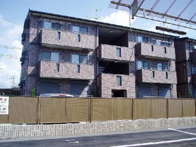 クレ－ルＥの物件外観写真