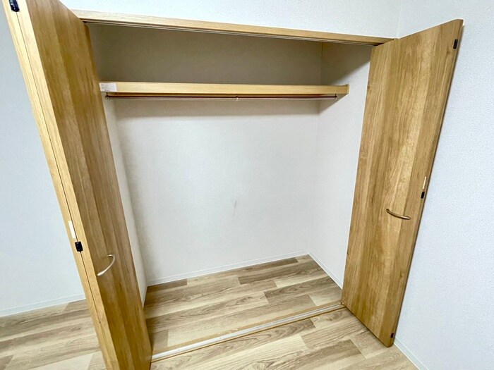 物件内観写真18　(収納)