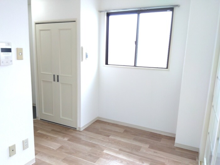 物件内観写真10　(居室)