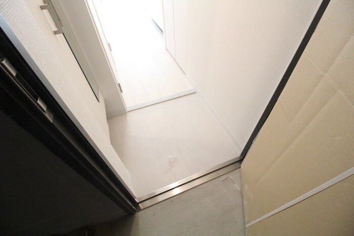 物件内観写真21　(玄関)