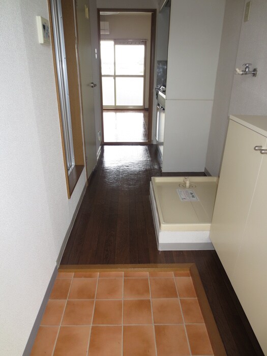 物件内観写真16　(廊下)