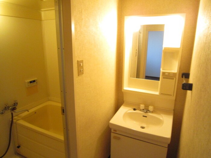 物件内観写真13　(洗面)