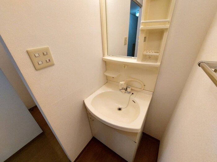 物件内観写真10　(洗面)