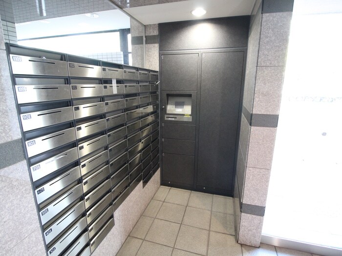 物件外観写真6　(建物設備)