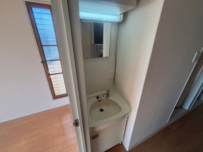 物件内観写真11　(洗面)