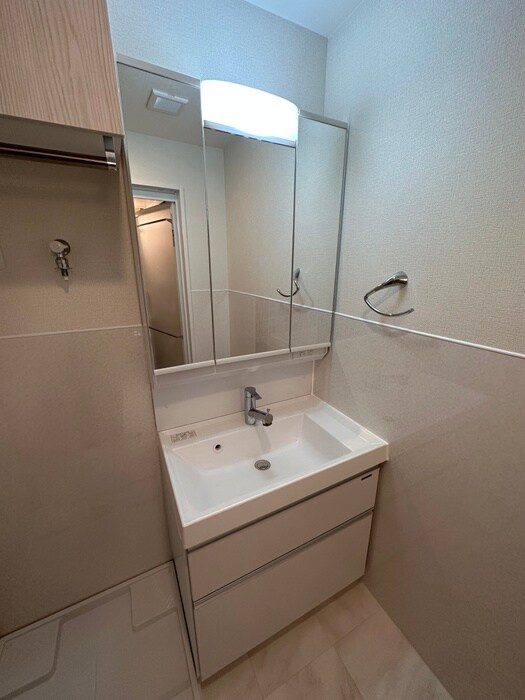 物件内観写真12　(洗面)