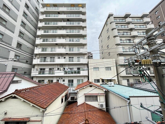 物件内観写真16　(室内からの展望)