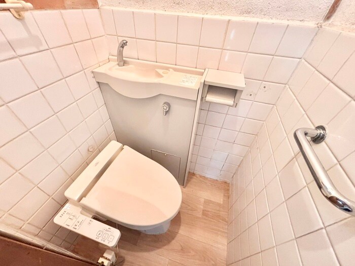物件内観写真11　(トイレ)