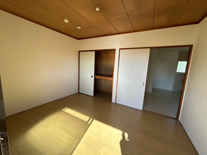 物件内観写真10　(居室)