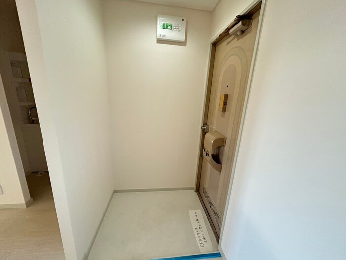 物件内観写真17　(玄関)