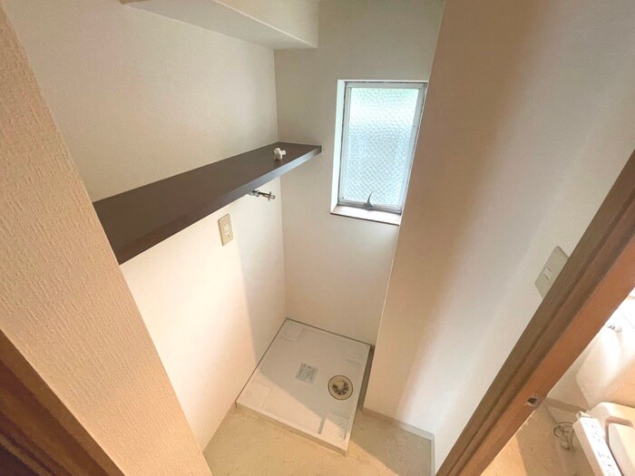 物件内観写真22　(洗濯機置場)