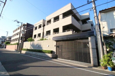 ドムス鴨川外観写真