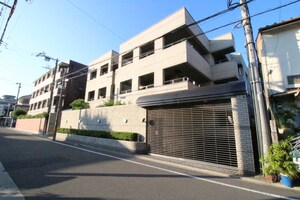 ドムス鴨川外観写真