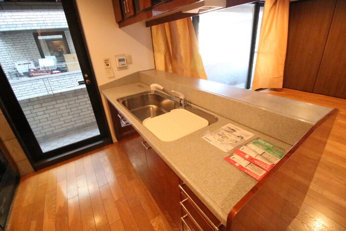 物件内観写真15　(洗濯機置場)