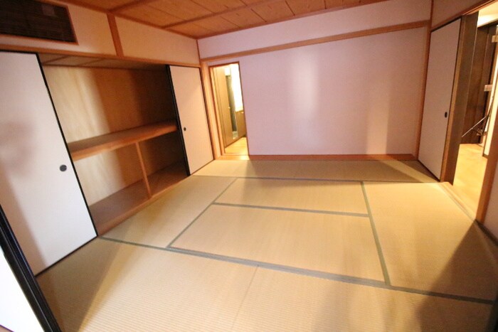 物件内観写真19　(廊下)