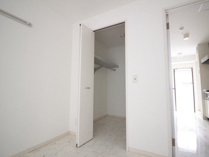 物件内観写真11　(収納)