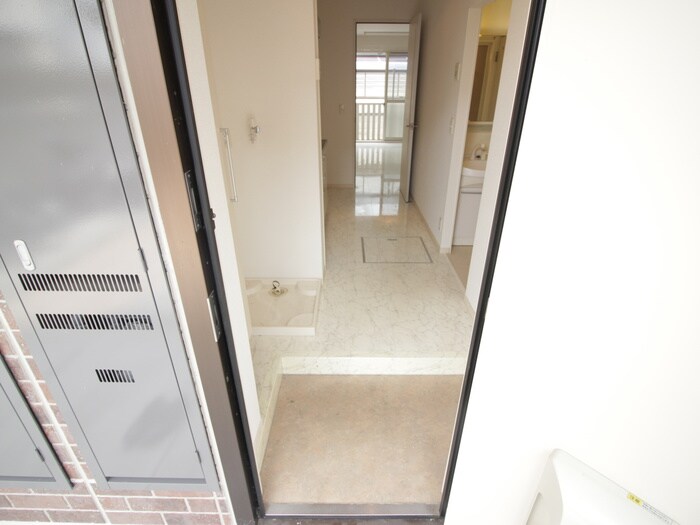物件内観写真17　(廊下)