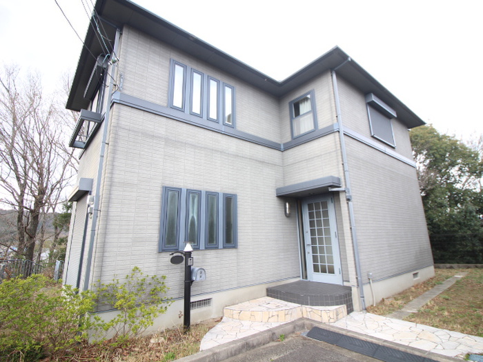 鴬台2丁目戸建