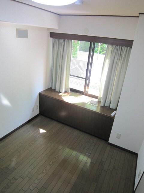 物件内観写真12　(居室)