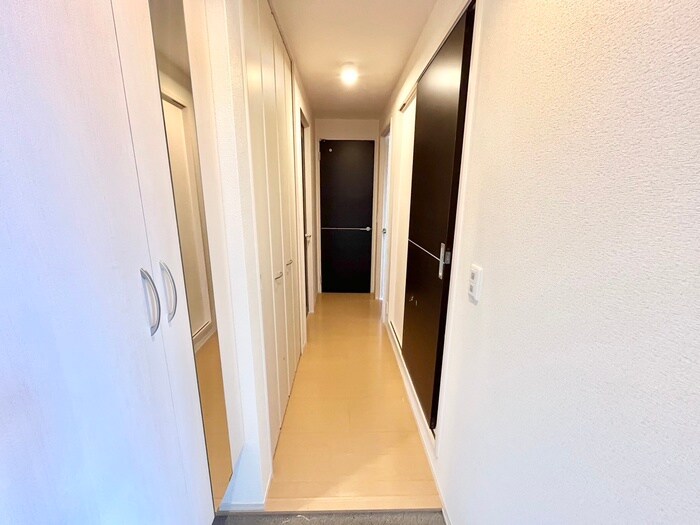 物件内観写真17　(廊下)