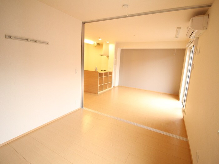 物件内観写真6　(居室)