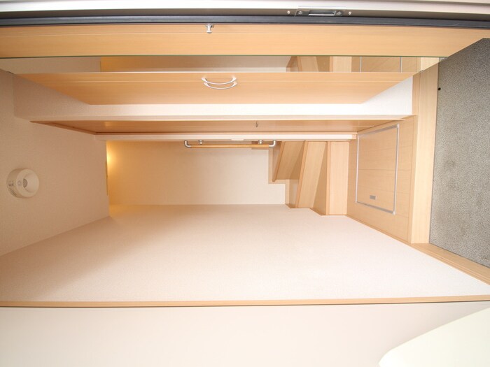 物件内観写真15　(玄関)