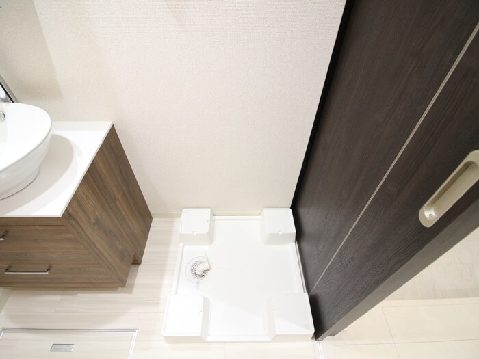 物件内観写真15　(洗濯機置場)