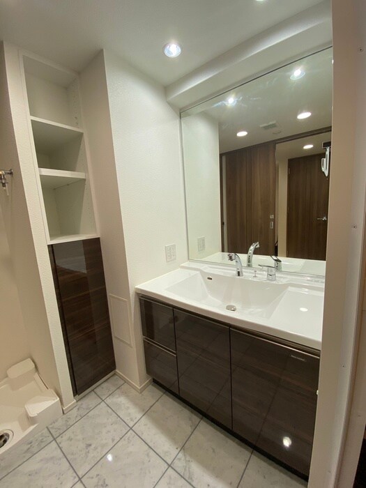 物件内観写真11　(洗面)