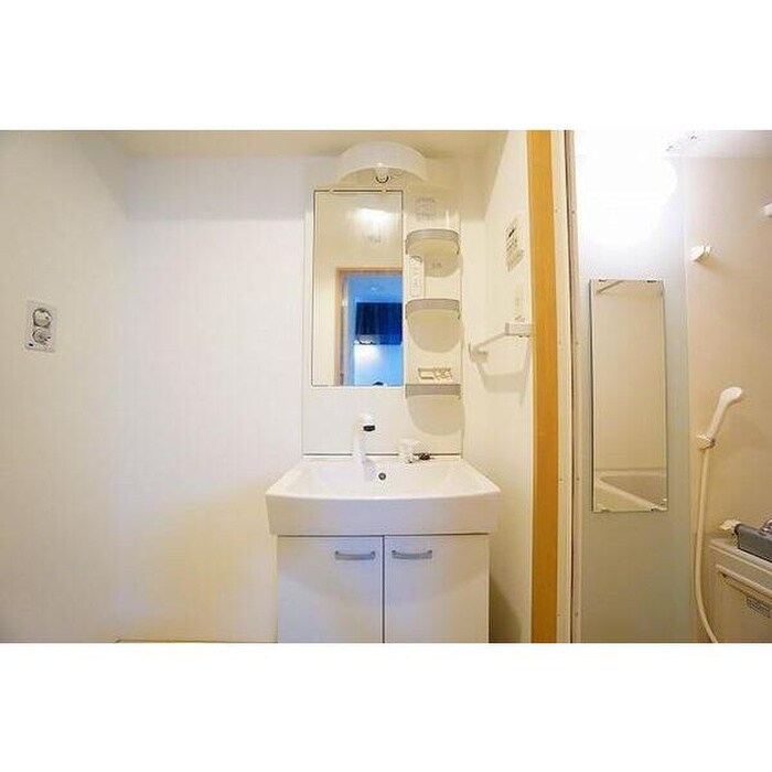 物件内観写真12　(洗面)