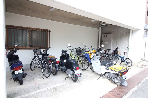 駐輪場