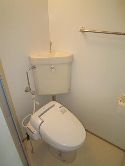 物件内観写真5　(トイレ)