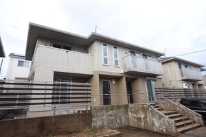 アウスレーゼC外観写真