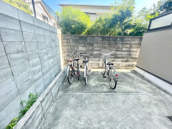 駐輪場