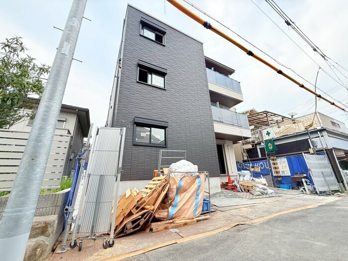 物件外観写真3　(建築中)
